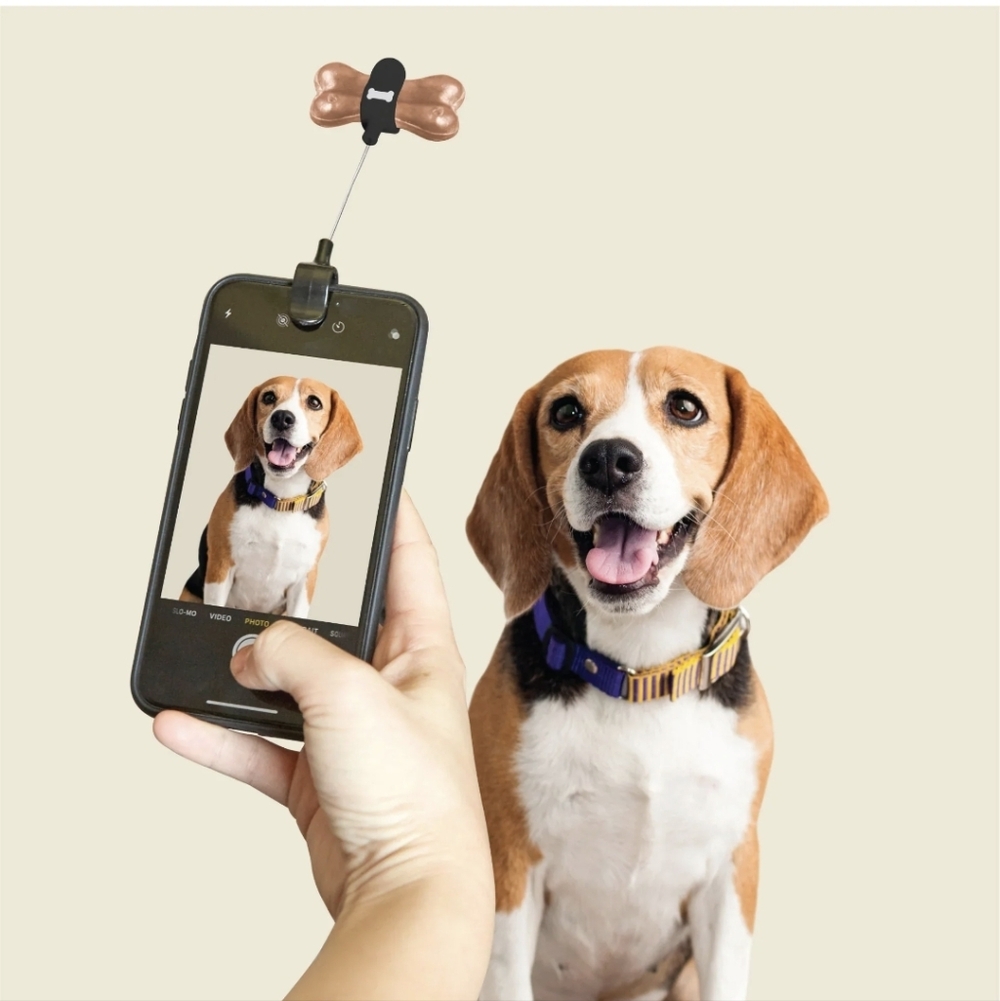 Kikkerland Dog Treat Selfie Clip, NWT - Picture 2 of 3